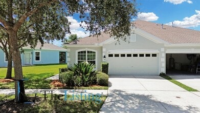 7411 Surrey Wood Ln in Apollo Beach, FL - Building Photo - Building Photo