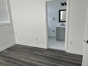 10919 SW 245th St in Homestead, FL - Foto de edificio - Building Photo