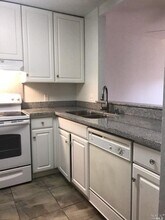 19 Redwood Ct in Santa Rosa, CA - Building Photo - Building Photo