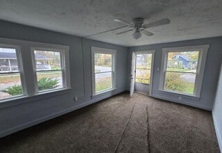 1601 Grafton Rd in Elyria, OH - Building Photo - Building Photo