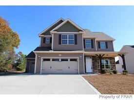 5129 Perfection Ln in Hope Mills, NC - Building Photo