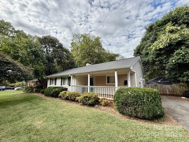 property at 1425 Montford Dr