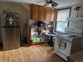 231 Jefferson Ave in Mineola, NY - Building Photo - Building Photo