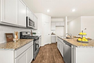 121 Brody Ln in Georgetown, TX - Building Photo - Building Photo