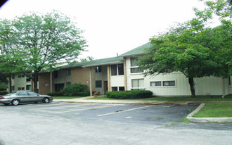 18585-18591 Meadow Ln Apartments