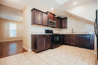 512 S Main Ave in Springfield, MO - Building Photo - Building Photo