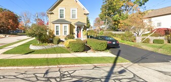 324 Harrison St in Manchester, NH - Building Photo