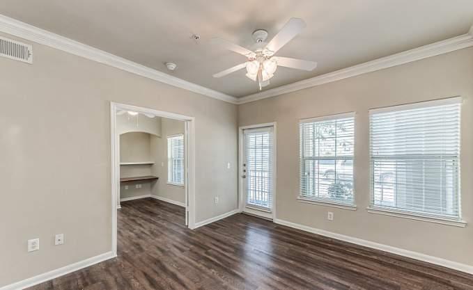 1020 Brand Ln in Stafford, TX - Building Photo