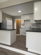 4703 Sunset Ave in Indianapolis, IN - Building Photo - Building Photo