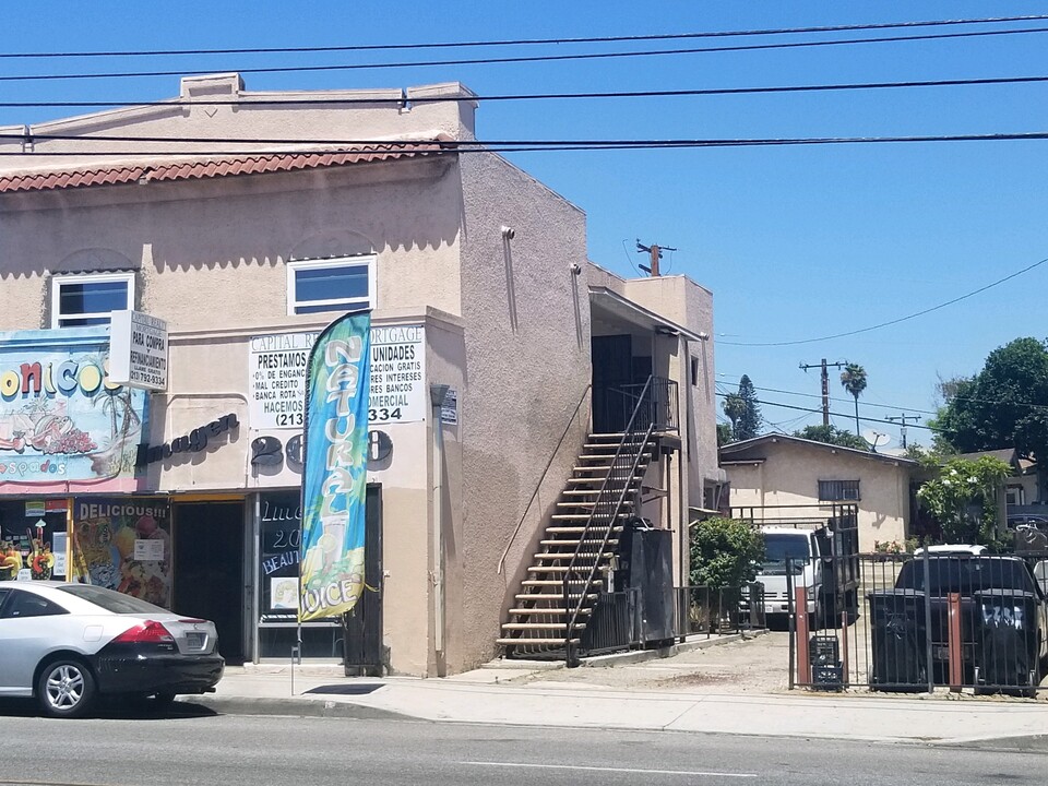 4089 Whittier Blvd in Los Angeles, CA - Building Photo