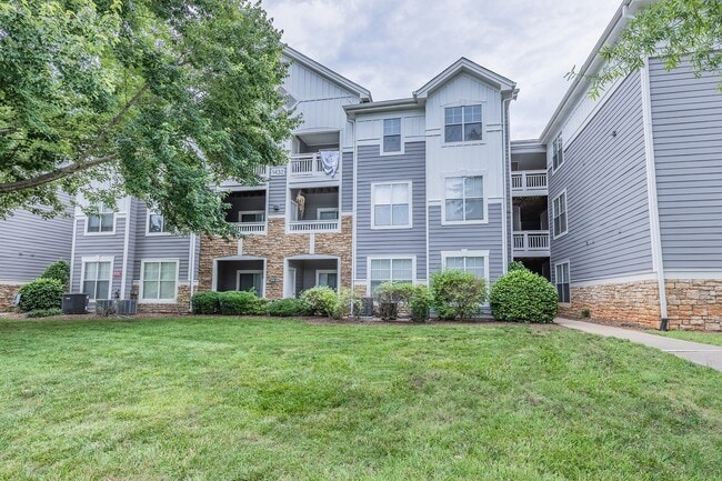 The Greens at Tryon in Raleigh, NC - Building Photo - Building Photo