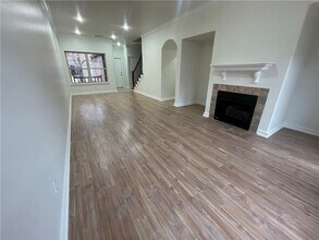 2814 Vly W Ct in Rogers, AR - Building Photo - Building Photo