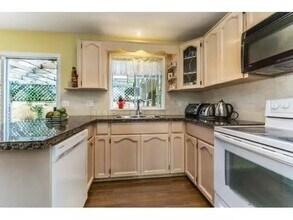 15821-1106A 106a Ave in Surrey, BC - Building Photo - Building Photo