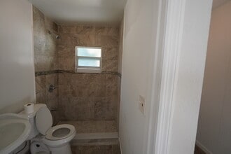 1245 19th Ave N in Lake Worth Beach, FL - Building Photo - Building Photo