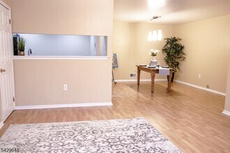 50 Pine St in Montclair, NJ - Building Photo - Building Photo