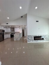 20521 SW 125th Ave in Miami, FL - Building Photo - Building Photo