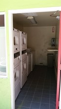 ARTESIA (Garden) in Long Beach, CA - Foto de edificio - Building Photo