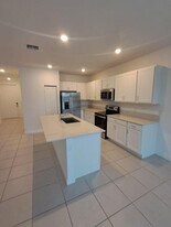 4657 Meyerson Pl in Greenacres, FL - Building Photo
