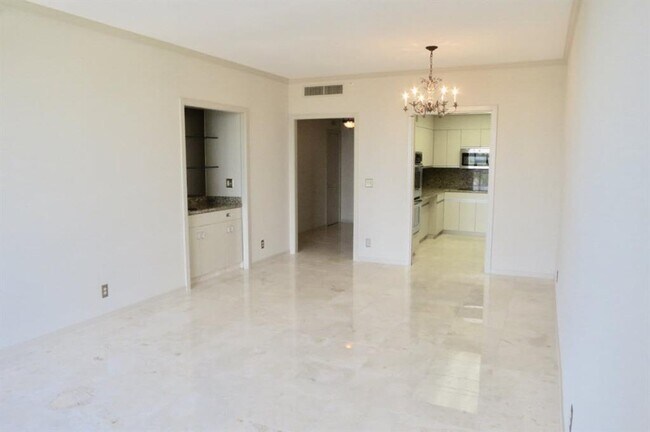 5110 San Felipe St in Houston, TX - Building Photo - Building Photo