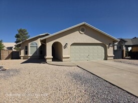 3757 Lass Ave in Kingman, AZ - Building Photo