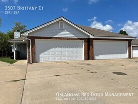 3507 Brittany Ct in Moore, OK - Building Photo