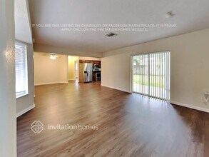 8006 NW 43rd St in Coral Springs, FL - Building Photo - Building Photo
