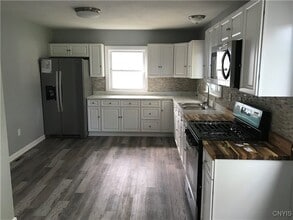 503 Boston Rd in Syracuse, NY - Building Photo - Building Photo