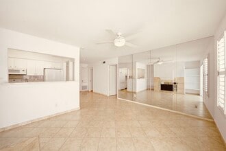 2333 Bering Dr in Houston, TX - Building Photo - Building Photo