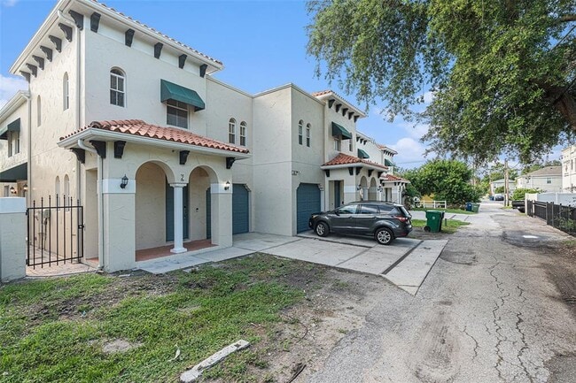 111 S Melville Ave in Tampa, FL - Building Photo - Building Photo