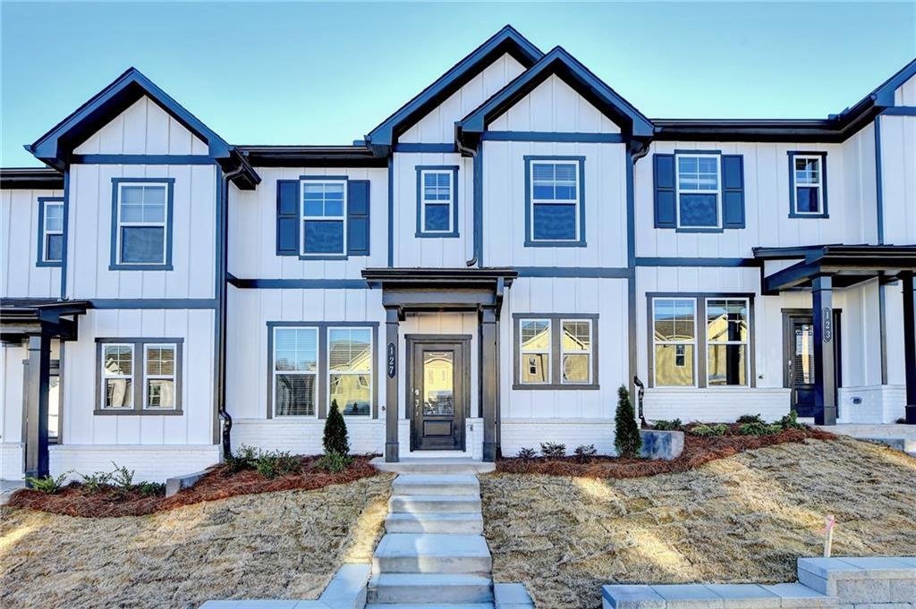127 Star Ct in Pendergrass, GA - Building Photo