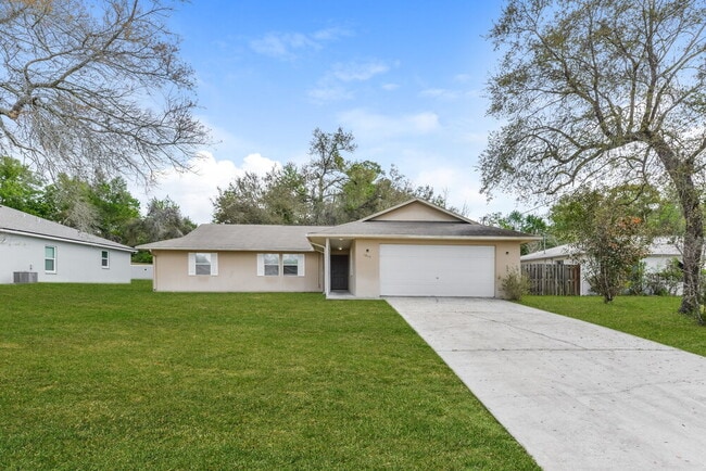 1819 E Glancy Dr in Deltona, FL - Building Photo - Building Photo