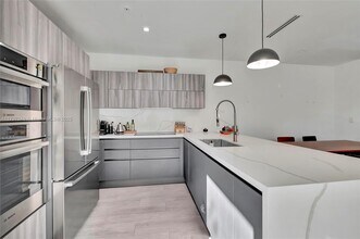 2924 Bird Ave in Miami, FL - Foto de edificio - Building Photo