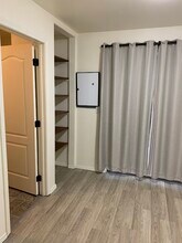 901 Mount Olympus Ave SE, Unit B in Ocean Shores, WA - Building Photo - Building Photo