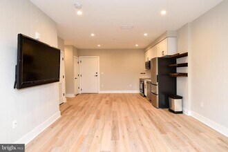 1016 17th Pl NE in Washington, DC - Building Photo - Building Photo