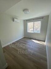 1901 Northern Flicker Ct in Kelowna, BC - Building Photo - Building Photo