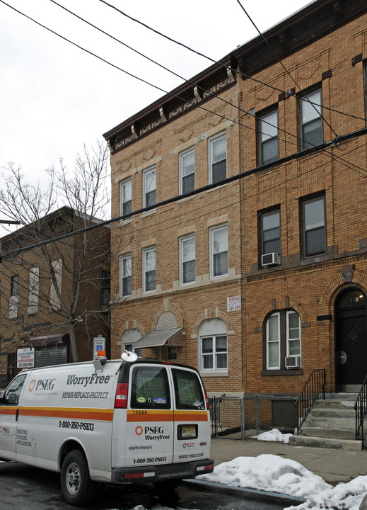 112 Lincoln St in Jersey City, NJ - Foto de edificio
