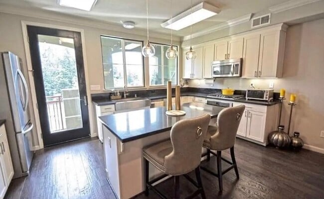 property at 4700 Norris Canyon Rd