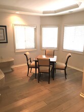 14290 Dickens St in Los Angeles, CA - Building Photo - Building Photo