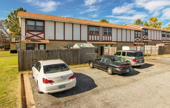 Shadow Pines in Denison, TX - Foto de edificio - Building Photo