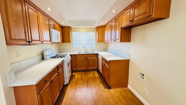 957 E Providencia Ave in Burbank, CA - Building Photo