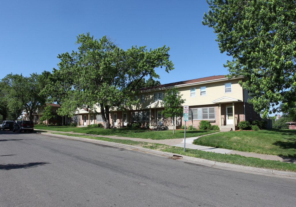 96 Saint Marys Ave in Minneapolis, MN - Building Photo