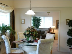 Signature Pointe of Bay Hill Springs in Boise, ID - Building Photo - Building Photo