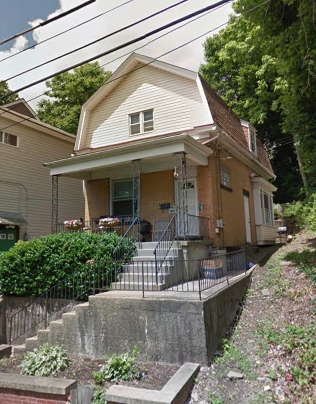 property at 146 Hallock St