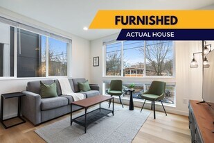 7510 43rd Ave S in Seattle, WA - Building Photo