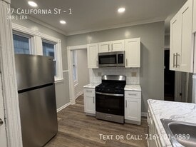 77 California St in Buffalo, NY - Building Photo