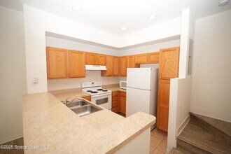 110 Turpial Way in Melbourne, FL - Building Photo - Building Photo