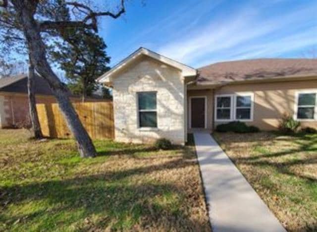 3710 Mandy Dr in Granbury, TX - Building Photo - Building Photo