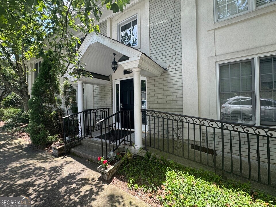 1020 Scott Blvd in Decatur, GA - Building Photo