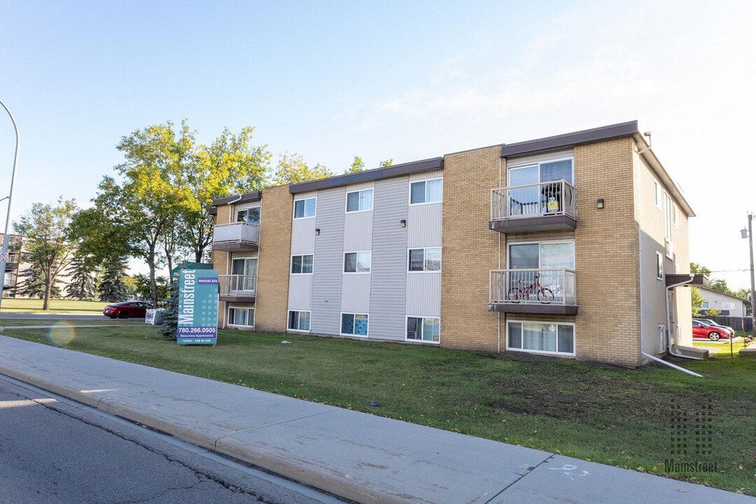 Beauview Apartments in Edmonton, AB - Building Photo