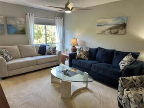 514 Windrush Bay Dr in Tarpon Springs, FL - Building Photo - Building Photo